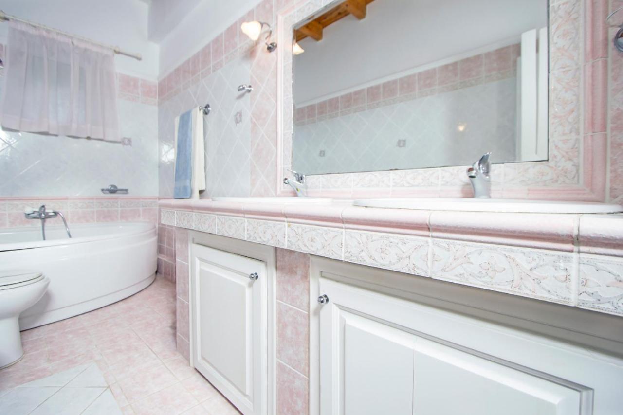 Villa Victoria Corfu Agios Matthaios  ภายนอก รูปภาพ